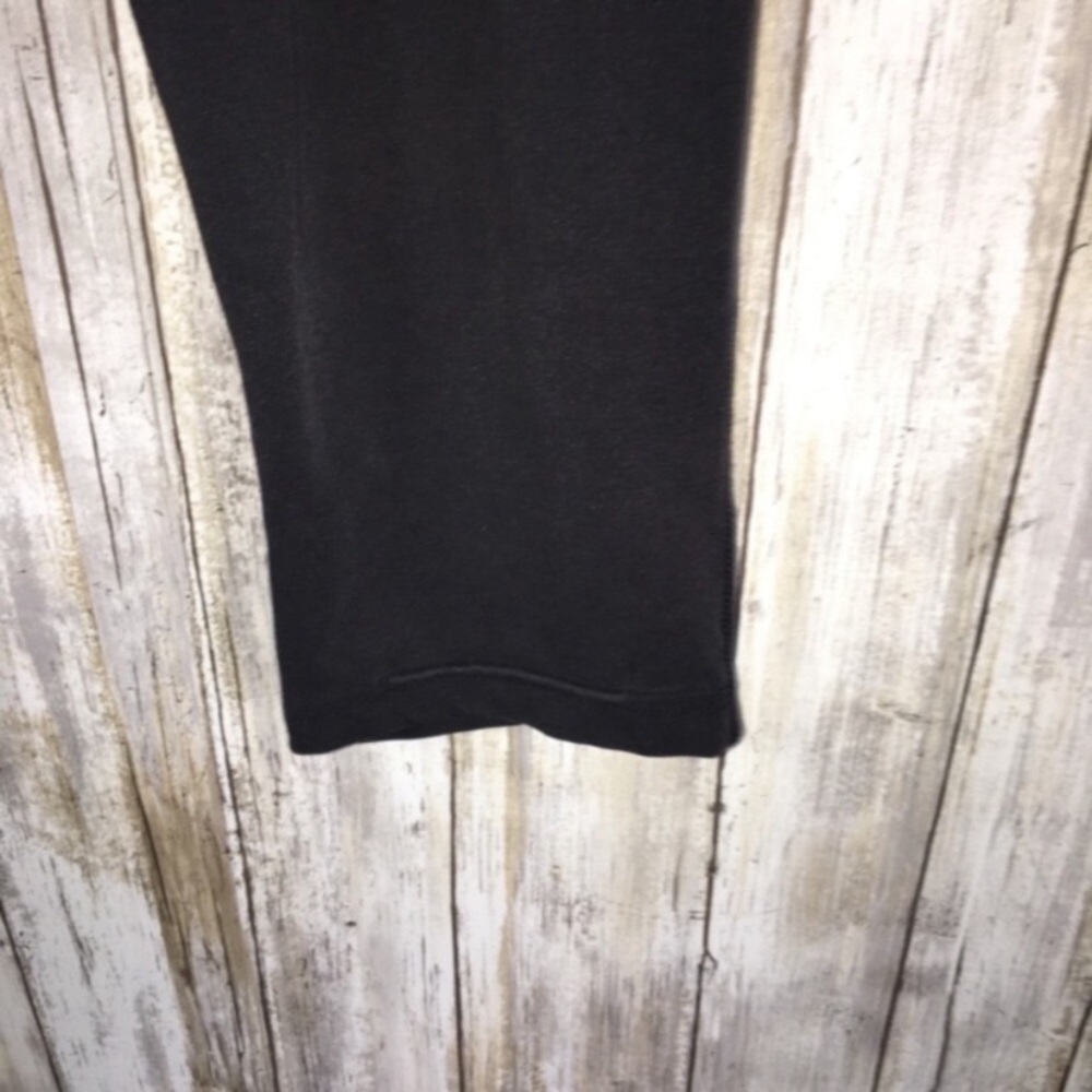 Nike Black Cropped Athletic Pants - Picture 2 of 5
